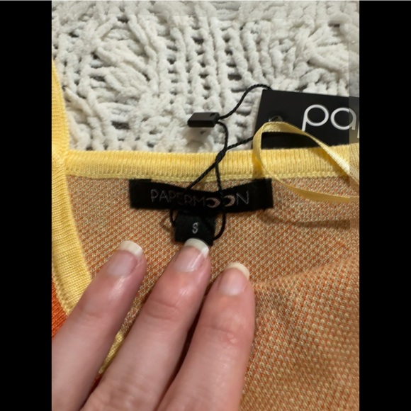 Daisy Cropped Knit Tank - Picture 3 of 3